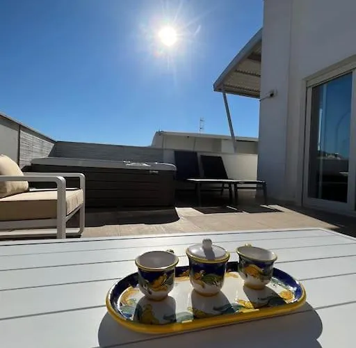 Attico Con Terrazza E Idromassaggio