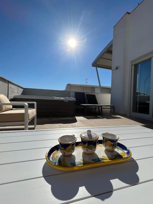 Attico Con Terrazza E Idromassaggio Appartement